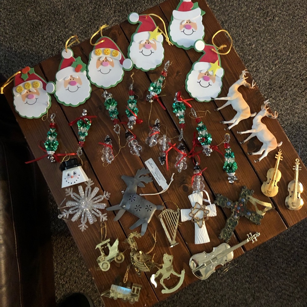 Christmas ornaments and charms (35)+